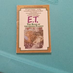 1985, E.T The Book of the green planet